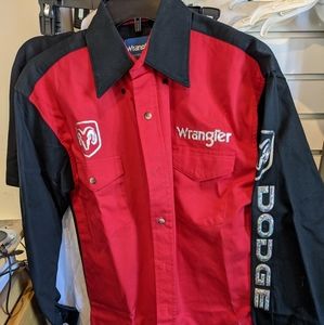Wrangler button-up NWT
